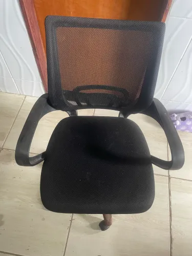 Cadeira de Escritório Giratória Ergonômica com Encosto em Tela Mesh
