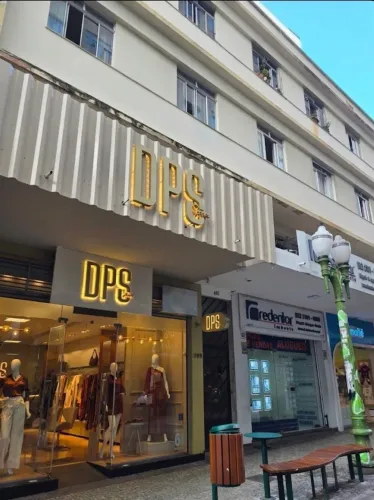 Apartamento de 3 quartos com suíte na Rua São João por R$330mil