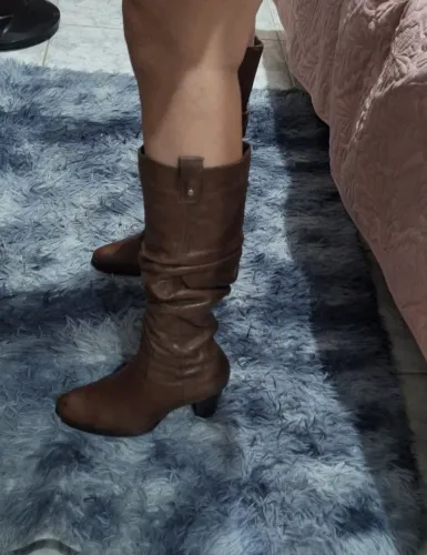 Vendo bota em couro legítimo Bottero numeo 37, pouco usada