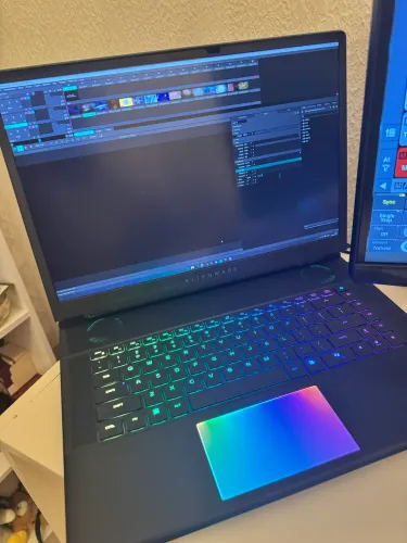 Alienware área 51 RTX 5070TI