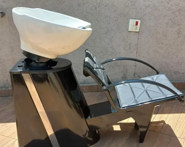 Lavatório para salão com cadeira