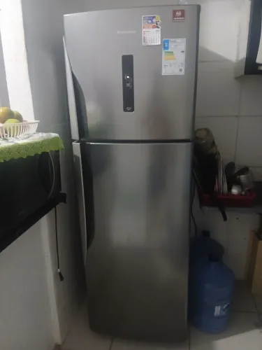 Geladeira Panasonic