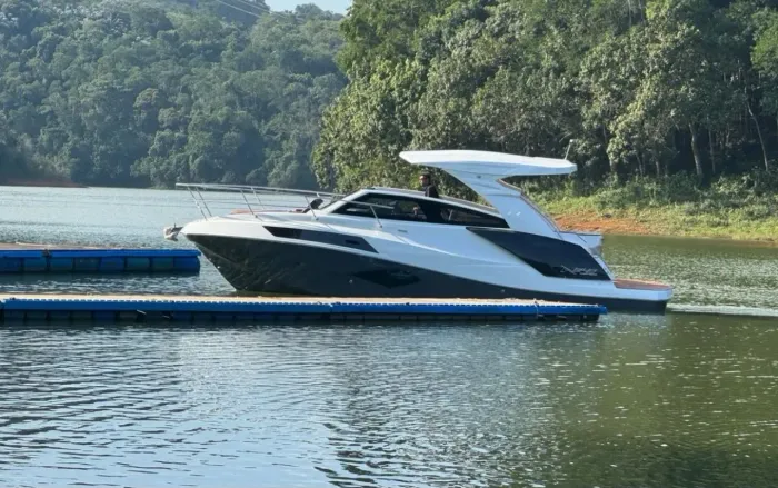 Lancha NX340 - 23h de uso! Água doce.