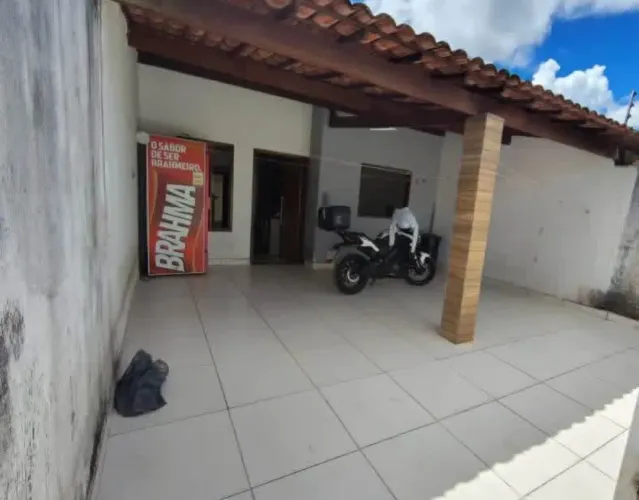 Linda Casa a Venda na Cidade 2000