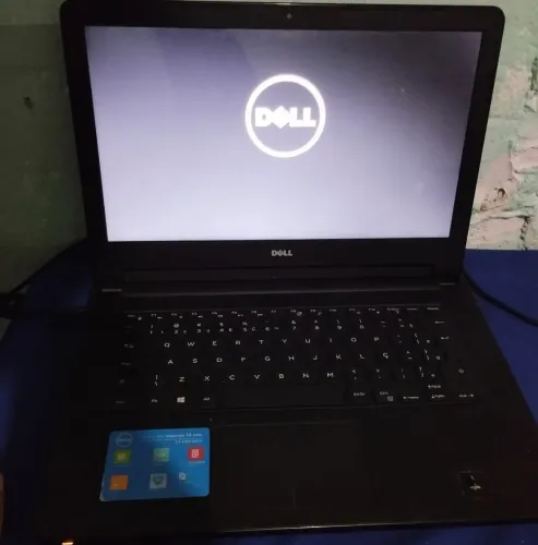 Notebook Dell core i3 4 geração, funcionando para estudos trabalho edições e alguns jogos