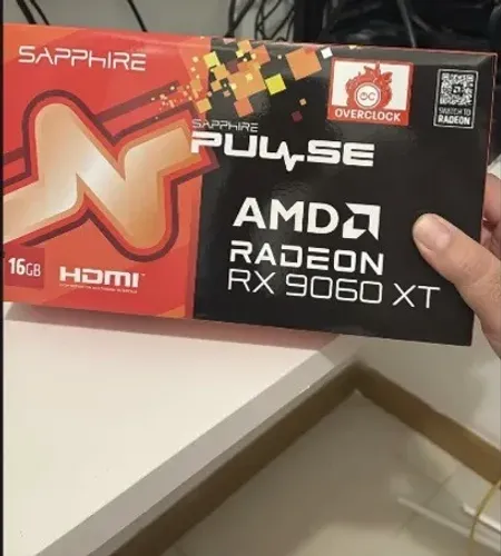 Placa de Vídeo Sapphire Pulse RX 9060 XT OC 16GB - Nova, Nunca Usada