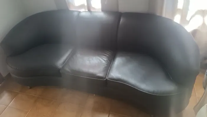 Sofa 3 e 2 lugares couro preto