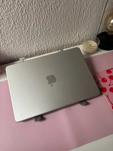 MacBook Neo Silver 256GB com garantia Apple