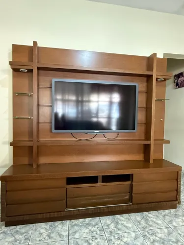 HOME THEATER / ESTANTE PARA TV À VENDA