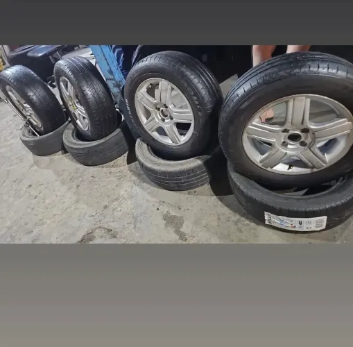Pneu aro 15 / 4 furos