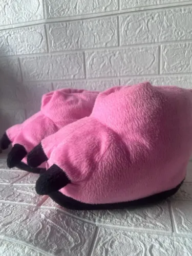 Pantufas de monstrinho rosa - Tamanho 39