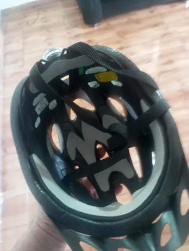 Capacete absolute