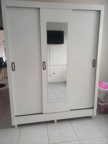 Guarda roupa 3 portas