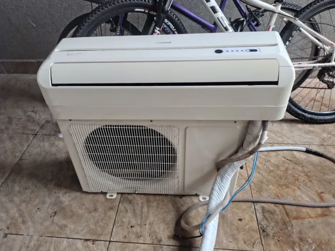 Vende se ar condicionado split 12 mil BTUs 