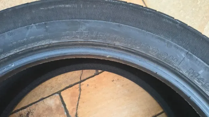 4 Pneus usados Kumho Solus KH 16 255/55 R19
