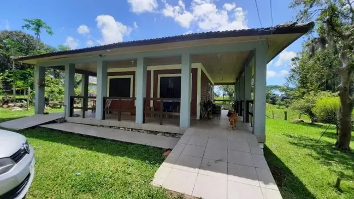 Belíssimo Sítio com 4.5 Hectares em Palhoça com Escritura Pública.
