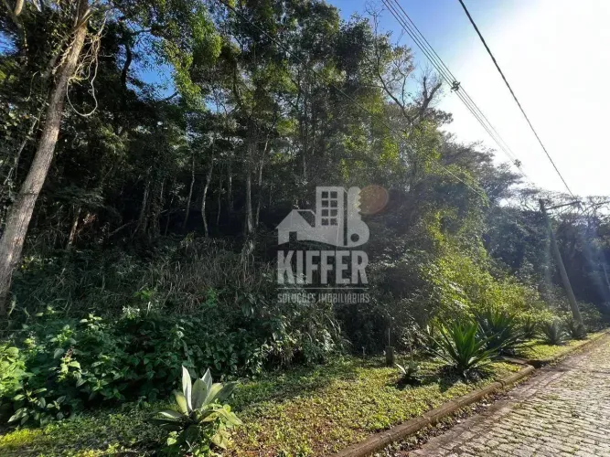 Terreno à Venda em Pendotiba, 1.007 m² Condomínio Citta Floresta