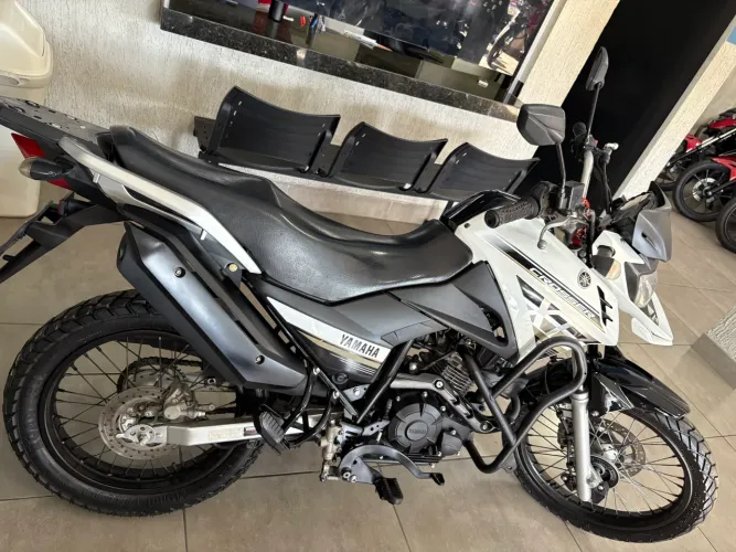 Cross 2022 com Abs