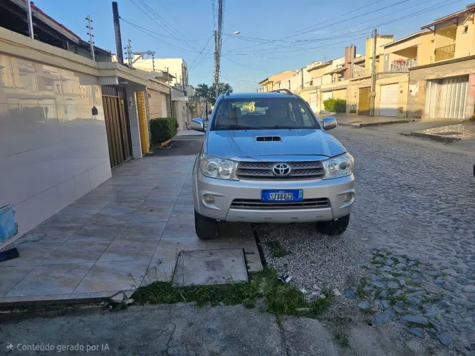 Toyota Hilux SW4 SRV D4-d 4X4 3.0 TDI Dies. AUT 2011