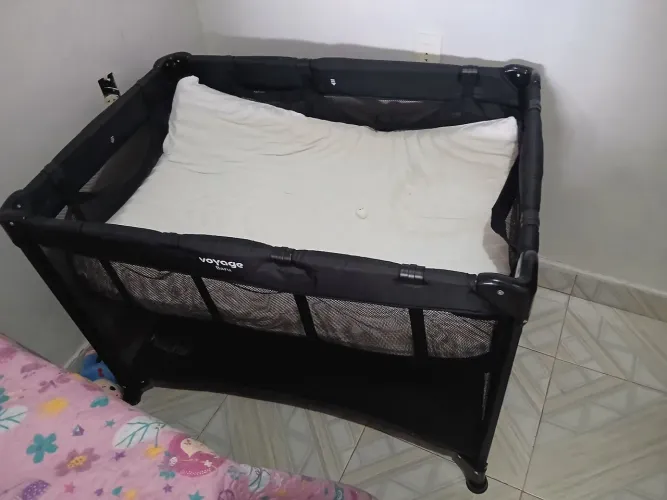 Vende berço de bebê 