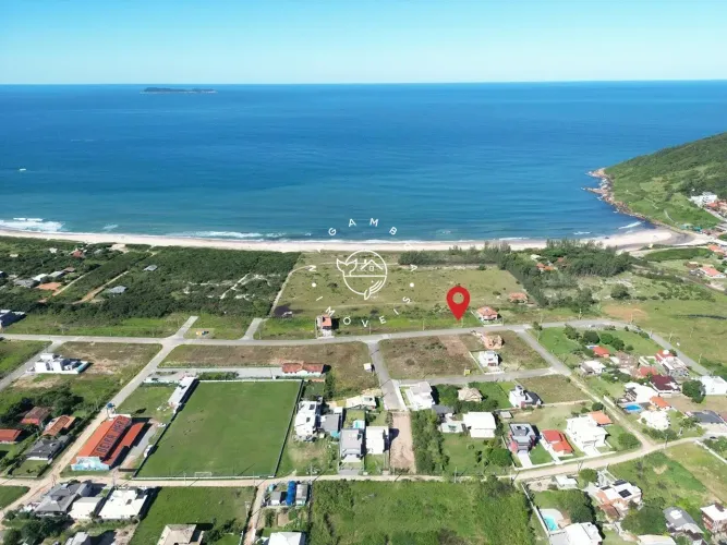 Terreno à venda no Lot. Mares de Garopaba na Praia da Gamboa, em Garopaba.