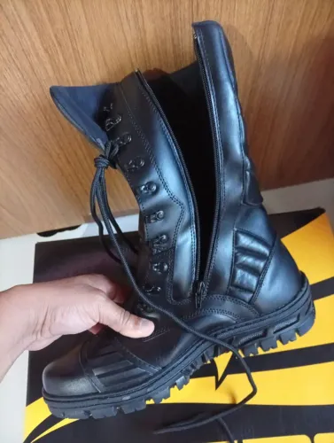 Coturno militar Acero