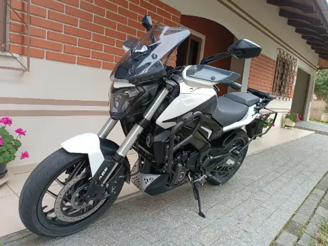 Bajaj Dominar 400 ano 2025 com 11900 km