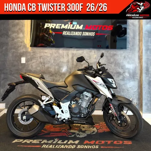 Cb Twister 300F 26/26 com 2.180KM
