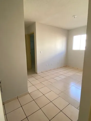 Alugo apartamento no residencial Roma 3