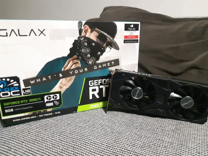 Placa de vídeo 3060 Ti Galax- Usada em excelente condição