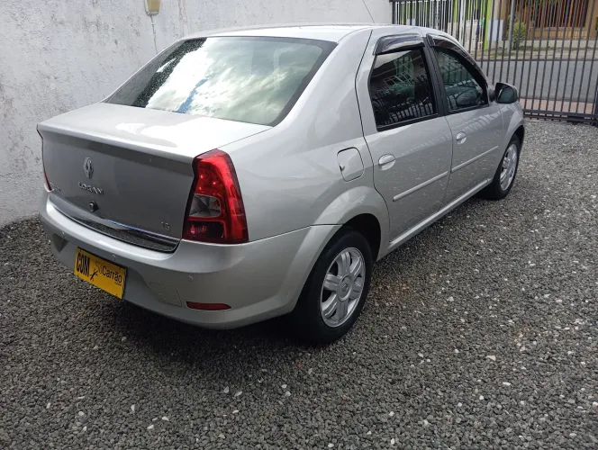 Renault Logan Expression Hi-flex 1.6 8V 4P 2012