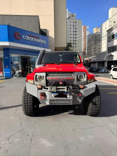 Troller T-4 4X4 3.2 20V TDI Cap. Rígida Diesel 2015