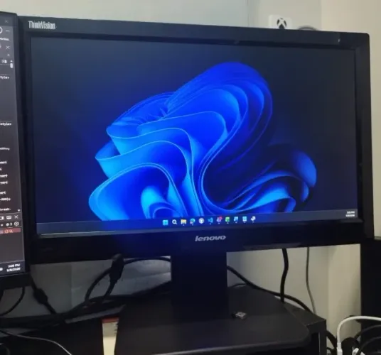 Vendo Monitor Lenovo 19.5"