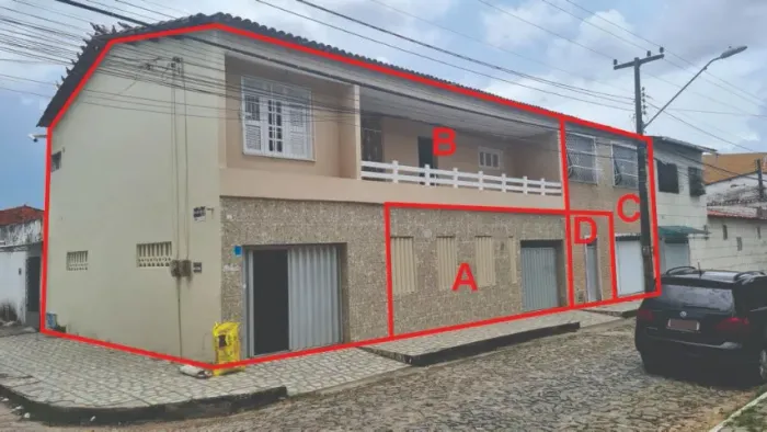 Três Casa + Ponto Comercial (Frente Praça) - Conjunto Ceará II