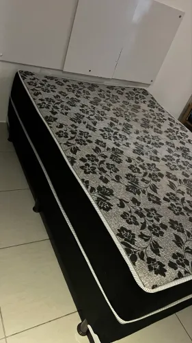 Vendo cama casal em perfeito estado