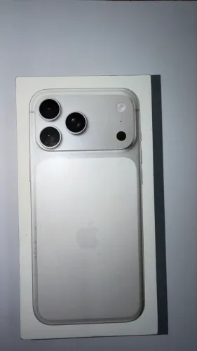 iPhone 17 pro Max, silver, lacrado - 7.100,00