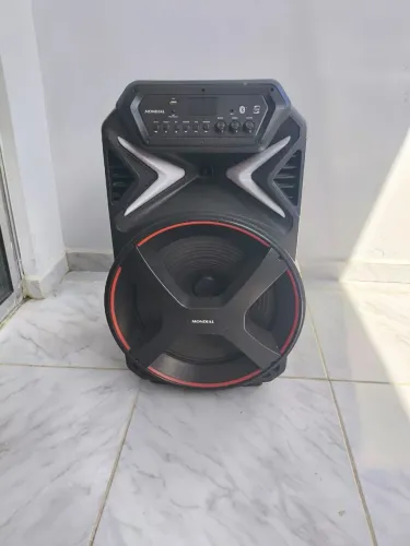 Vendo caixa mudial semi novo