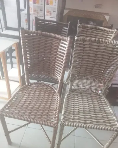 Cadeiras Novas 220 Reais Cada