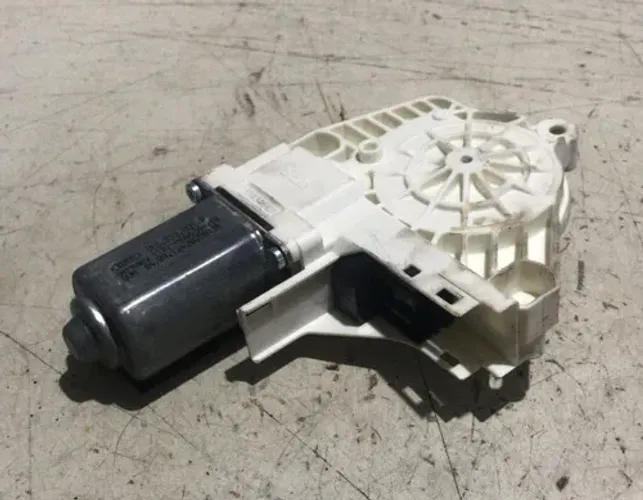 Motor Vidro Elétrico Dianteiro Esquerdo A4 A5 Q7 2011 - 2015