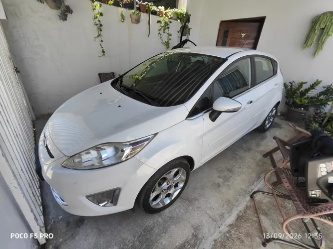 Ford Fiesta SE 1.6 16V Flex 5P 2012