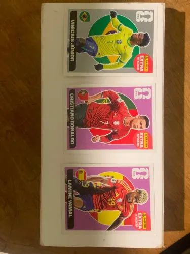 3 cartas Legends do álbum da Copa do mundo 2026 da Panini, Originais e sem danos