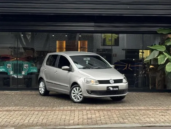 Volkswagen Fox Prime/higli. 1.6 Total Flex 8V 5P 2012