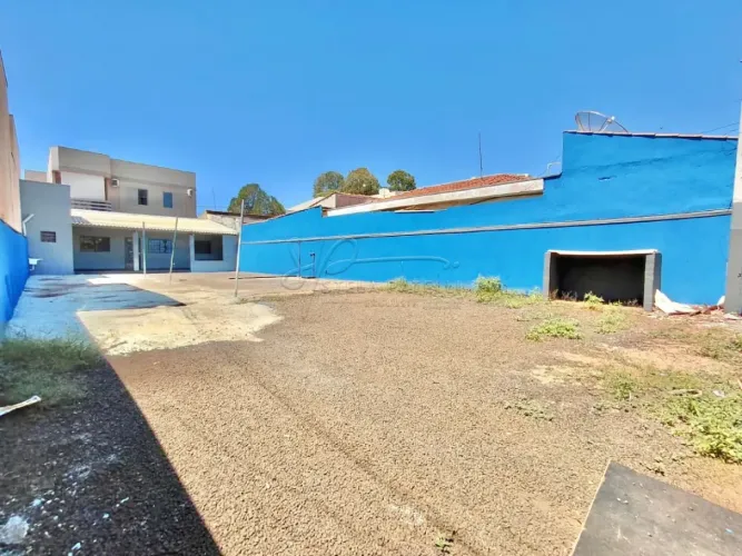 Terreno comercial de 346m² com escritório de 114m² para locação - Jardim Irajá