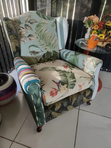 Cadeira antiga reformada