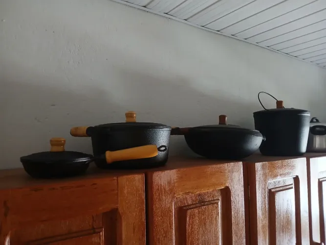 Vendo  jogo de panelas de ferro