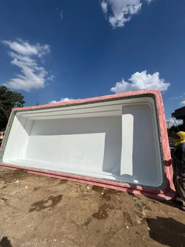 Piscina 6mts Semipastilhada branca direto da Fabrica