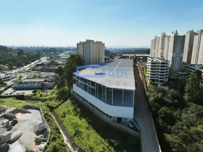 Galpão 10365 m² Ponte Rolante 10 ton Itaquera/SP