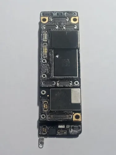 Placa mãe iPhone 11 travando no loog da Appe
