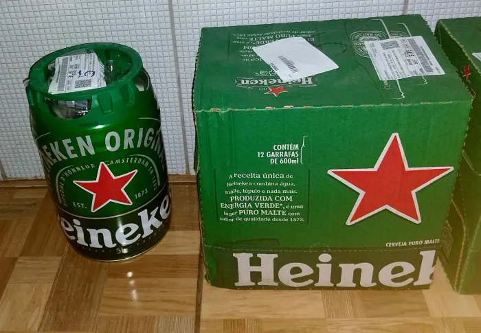Kit Caixa De Cerveja Heineken + Barril De 5 Litros Heineken