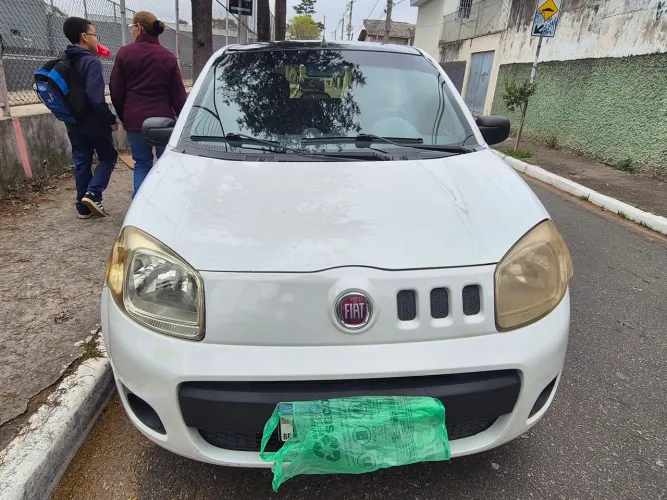 Fiat Uno Vivace 1.0 EVO Fire Flex 8V 3P 2014